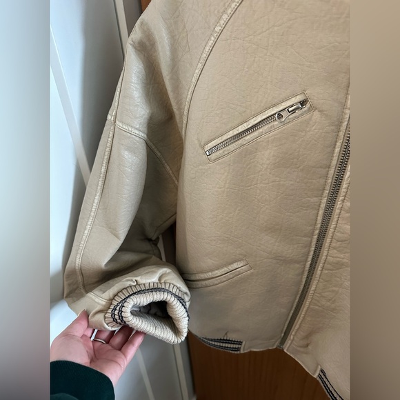 Iets frans varsity bomber jacket cream faux leather - Picture 7 of 9
